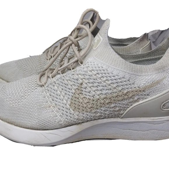 nike air zoom mariah flyknit racer size 9